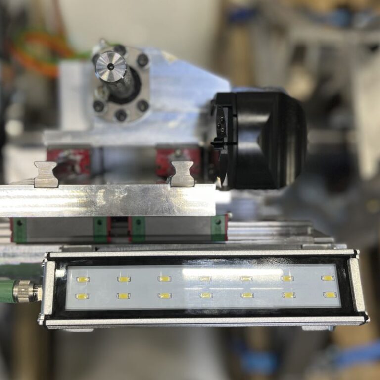 Lineboring-precision-equipment-must-be-capable-of-fine-tolerances-768x768